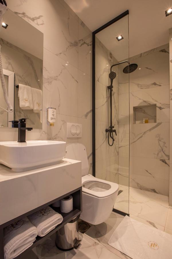 Plaza Boutique Hotel Pristina Buitenkant foto